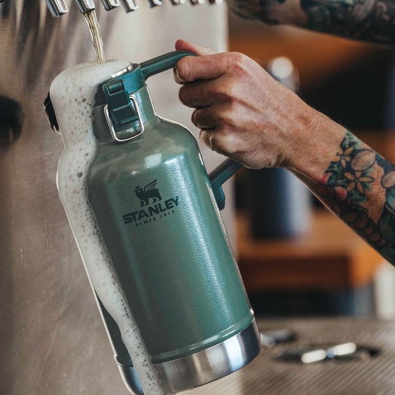 Stanley Classic Easy-Pour 64 oz Growler